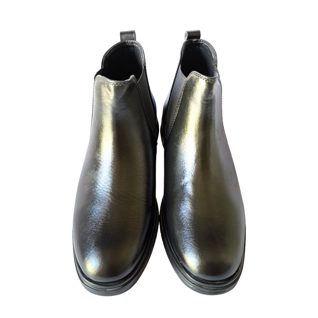 Classic Chelsea Boots for Men-Black